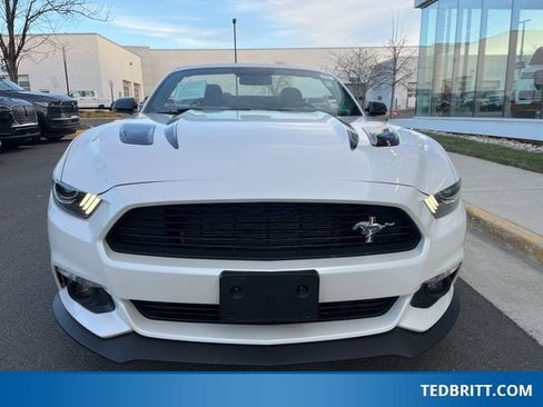 Used 2017 Ford Mustang GT Premium w/ Equipment Group 401A image 2