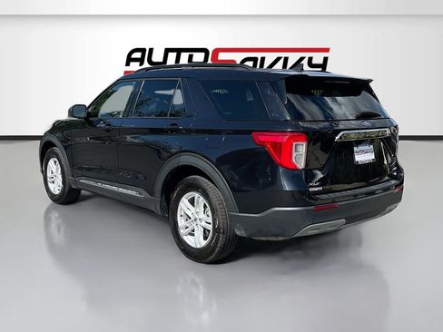 Used 2024 Ford Explorer XLT w/ Equipment Group 202A AWD/4WD image 5