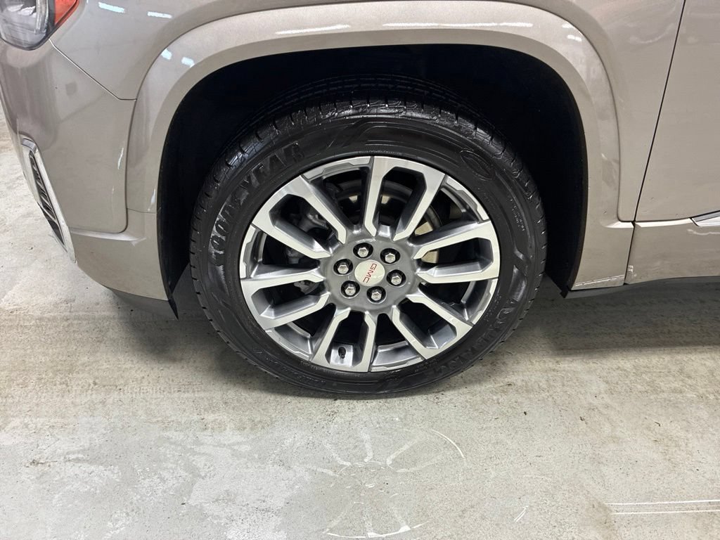 Used 2022 GMC Acadia Denali w/ Denali Ultimate Package AWD/4WD image 35