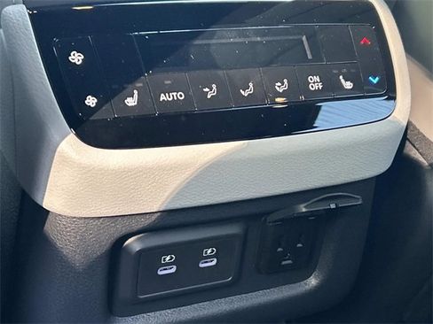 New 2026 INFINITI QX60 Autograph image 24