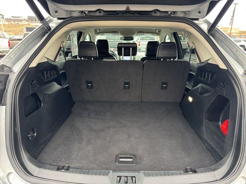 Used 2020 Ford Edge SEL w/ Convenience Package image 7