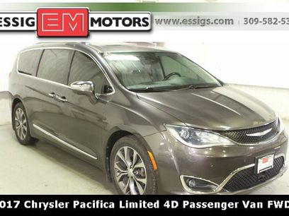 Used 2017 Chrysler Pacifica Limited