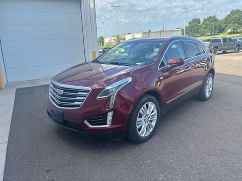 Used 2017 Cadillac XT5 Premium Luxury AWD/4WD image 3