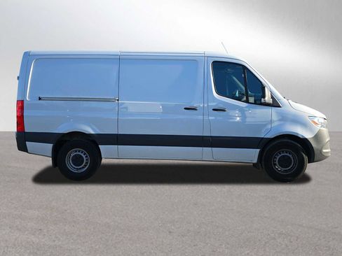 Used 2025 Mercedes-Benz Sprinter 2500 image 2