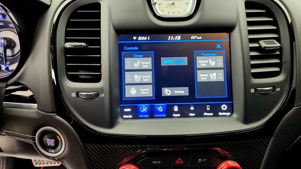 Used 2023 Chrysler 300 C RWD image 21