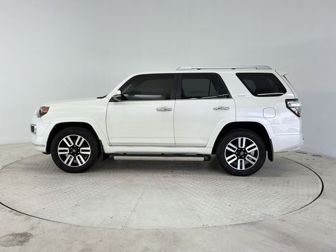 Used 2019 Toyota 4Runner Limited AWD/4WD image 2