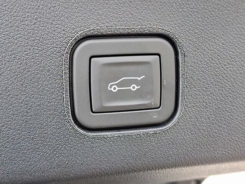 Used 2026 Cadillac Lyriq Sport RWD image 25
