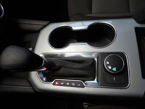 Used 2024 Chevrolet Blazer LT w/ Convenience Package image 32