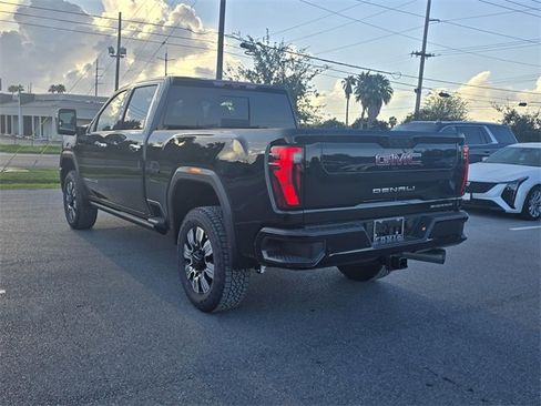 New 2026 GMC Sierra 2500 Denali w/ Denali Reserve Package image 7