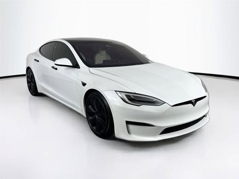 Used 2022 Tesla Model S image 10