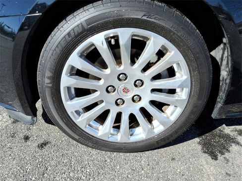 Used 2010 Cadillac CTS Premium image 9