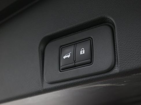 Used 2022 Nissan Rogue Platinum w/ Head-Up Display Package FWD image 42