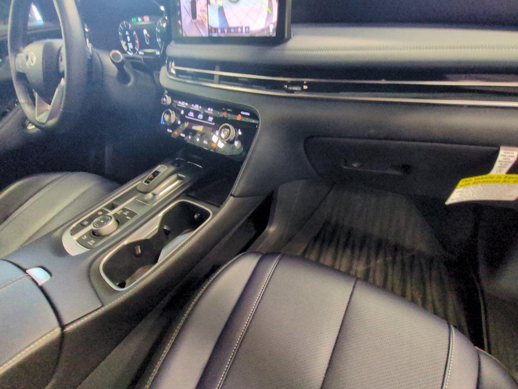 Certified 2026 INFINITI QX60 Sport w/ Dark Cargo Package AWD/4WD image 23