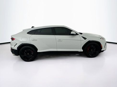 Used 2025 Lamborghini Urus Performante AWD/4WD image 4
