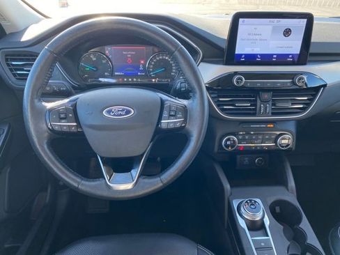 Used 2021 Ford Escape SEL image 7