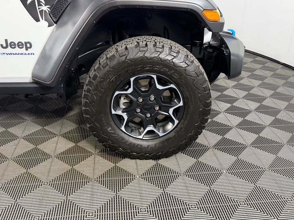 Used 2023 Jeep Wrangler Unlimited Rubicon 4xe AWD/4WD image 36