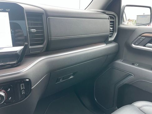 Used 2025 GMC Sierra 1500 SLT image 54