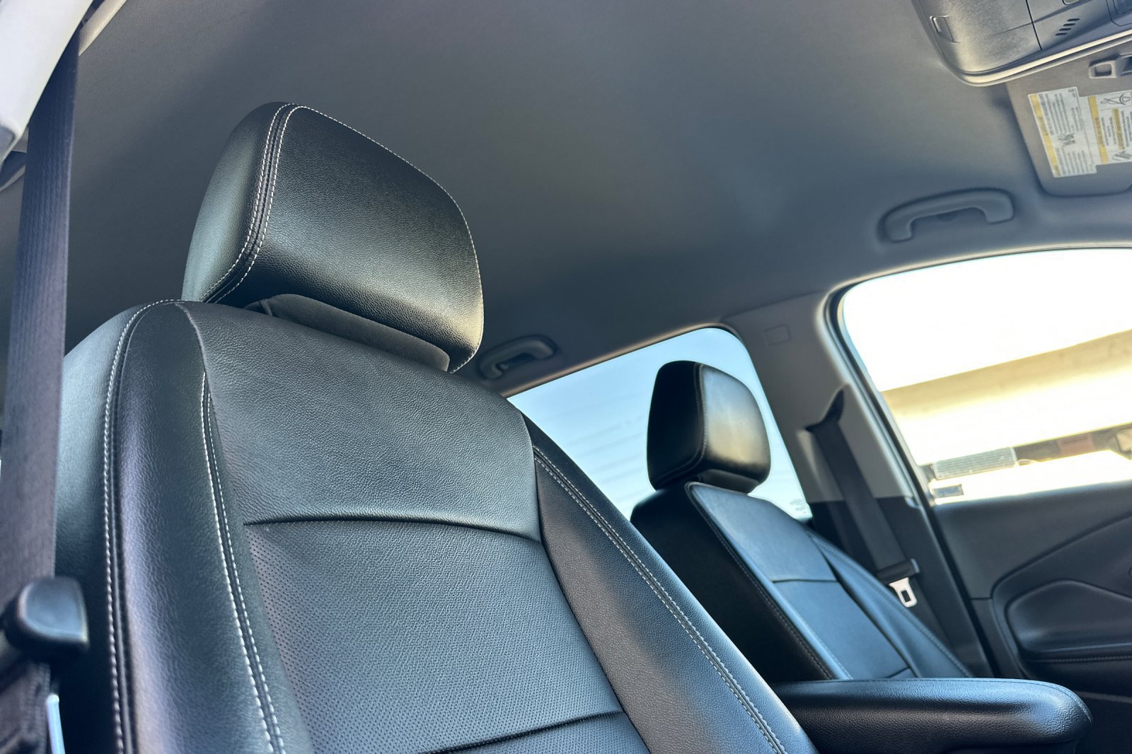 Used 2024 GMC Terrain SLT w/ Elevation Edition FWD image 21