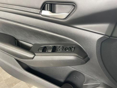 Used 2025 Nissan Altima 2.5 SV image 20