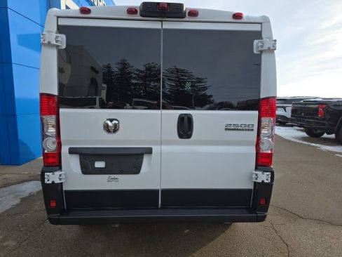 Used 2025 RAM ProMaster 2500 w/ U-Haul Equipment Group image 8