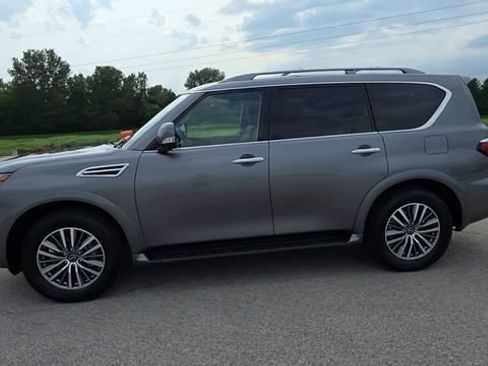 Used 2023 Nissan Armada SL w/ Cargo Package AWD/4WD image 4