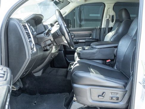 Used 2015 RAM 2500 Laramie AWD/4WD image 16