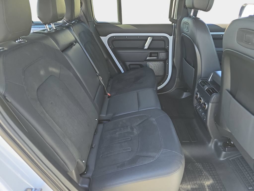 Used 2022 Land Rover Defender 110 V8 AWD/4WD image 13