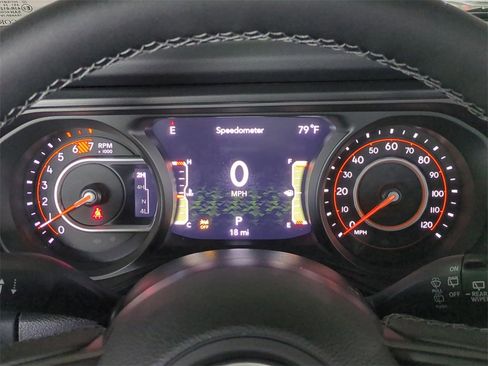 New 2025 Jeep Wrangler Unlimited Rubicon w/ Technology Group image 26