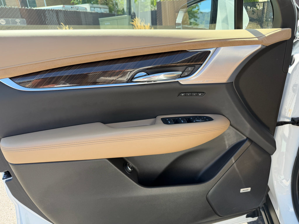 Certified 2024 Cadillac XT6 Premium Luxury w/ Platinum Package AWD/4WD image 28