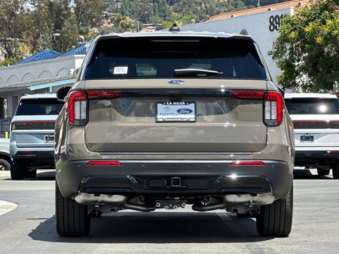 New 2026 Ford Explorer ST-Line w/ ST-Line Street Pack RWD image 4