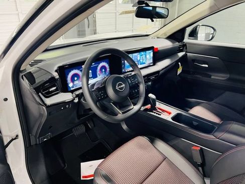New 2026 Nissan Kicks SR FWD image 21