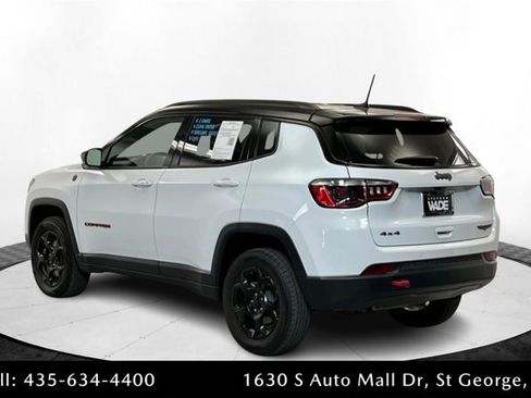 Used 2024 Jeep Compass Trailhawk image 3