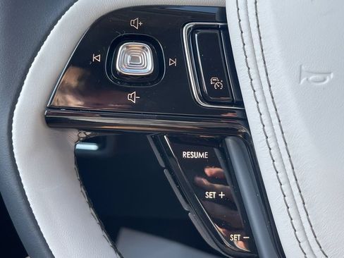 New 2026 Lincoln Aviator AWD image 7