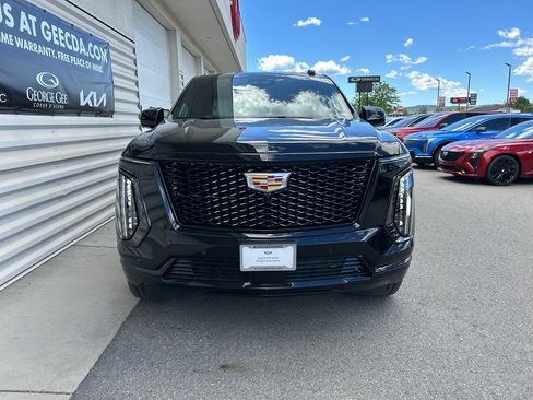 Certified 2026 Cadillac Escalade ESV Platinum Sport w/ LPO, Floor Liner Package AWD/4WD image 2
