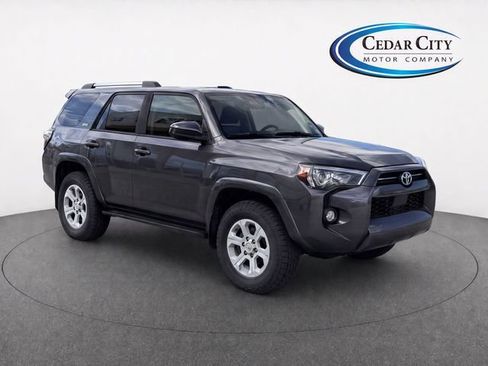 Used 2021 Toyota 4Runner SR5 AWD/4WD image 2