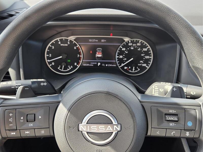 Used 2024 Nissan Rogue SV FWD image 30