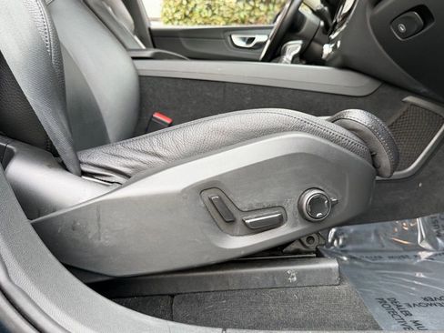 Used 2020 Volvo XC60 T6 Inscription image 37