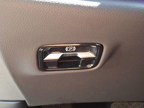 Used 2026 Mercedes-Benz E 350 4MATIC Sedan image 21