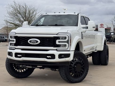 Used 2024 Ford F450 Lariat w/ Lariat Ultimate Package image 2