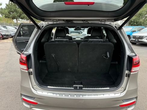 Used 2017 Kia Sorento SX image 18
