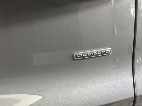 Used 2025 Audi Q5 Premium Plus w/ Premium Plus AWD/4WD image 27