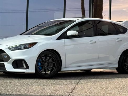 Used 2016 Ford Focus RS image 3