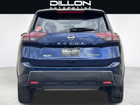 Used 2024 Nissan Rogue SV AWD/4WD image 5
