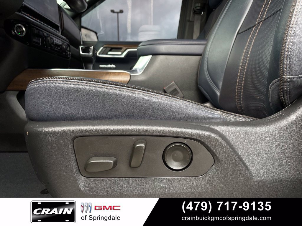 Used 2023 Chevrolet Silverado 1500 High Country w/ Technology Package AWD/4WD image 10