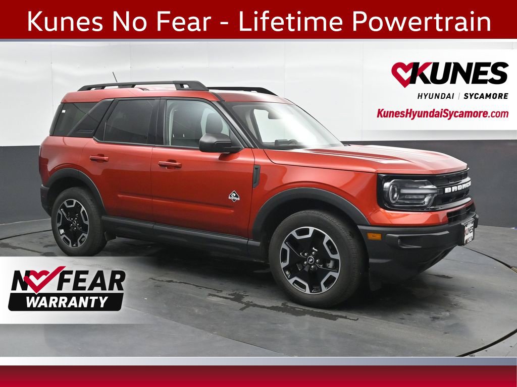 Used 2023 Ford Bronco Sport Outer Banks w/ Tech Package AWD/4WD image 1