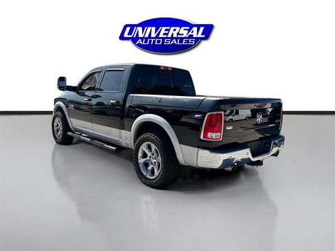 Used 2015 RAM 1500 Laramie w/ Convenience Group image 5