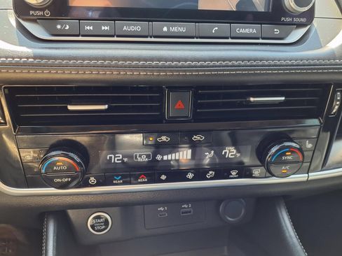 Used 2021 Nissan Rogue SL FWD image 19