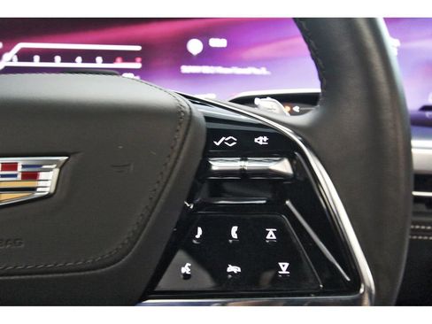 Used 2025 Cadillac Escalade Sport Platinum AWD/4WD image 16