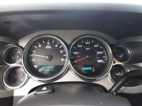Used 2007 Chevrolet Silverado 2500 LT w/ 1LT Convenience Package AWD/4WD image 14
