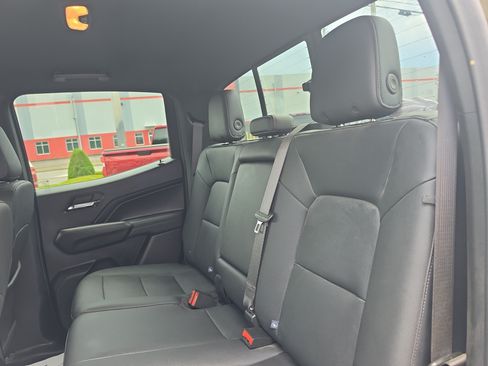 Used 2024 GMC Canyon Elevation w/ Elevation Premium Package AWD/4WD image 14